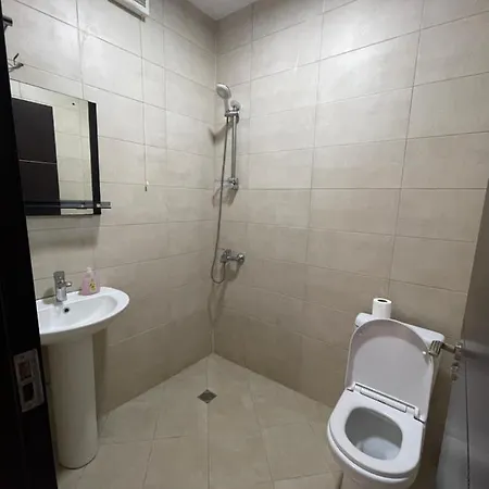 Apartment In The City Center - Old باتومي المظهر الخارجي الصورة