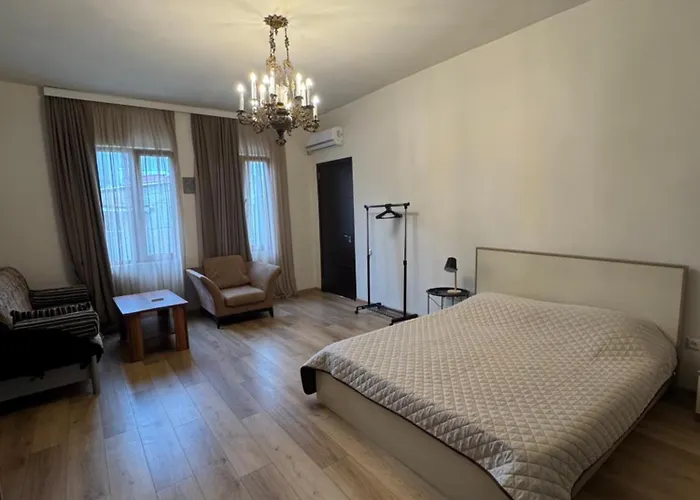 Apartment In The City Center - Old Batumi