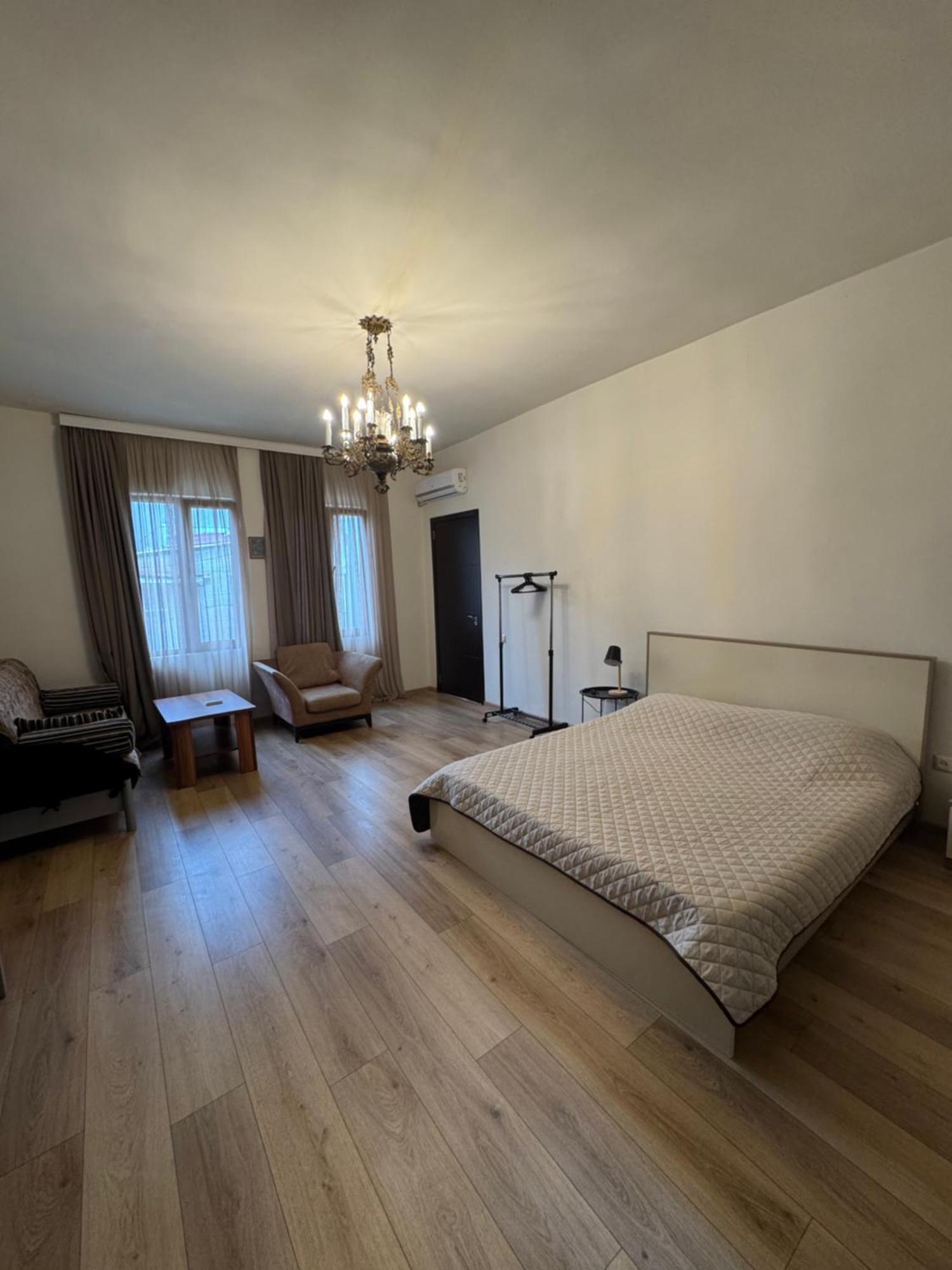 Apartment In The Center - Old